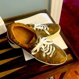 Jay, slides camouflage NYC